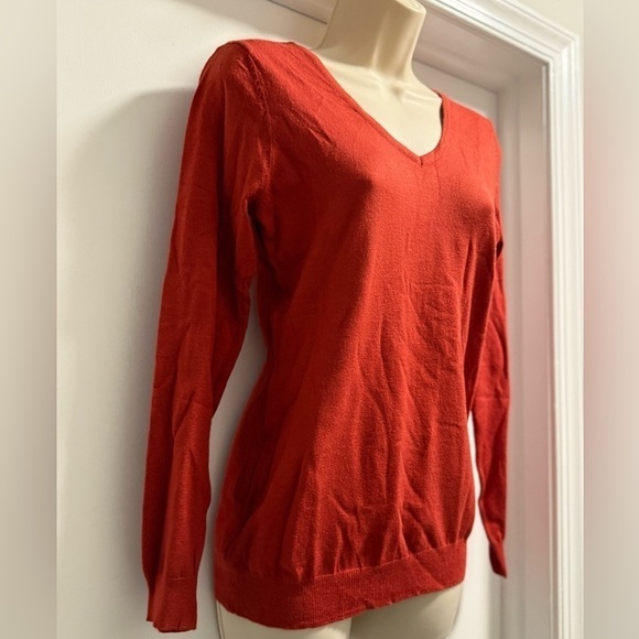 Love Ellie Burnt Orange V Neck Sweater XS - Picture 3 of 11
